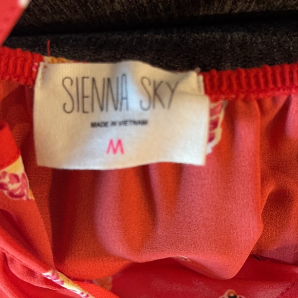 NWT Sienna Sky Top | Open Shoulders - Picture 7 of 13